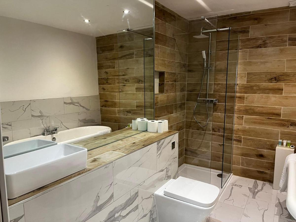 West End -Stunning, 2 Bedroom, Main Door Flat With Private Parking Glasgow Exterior foto
